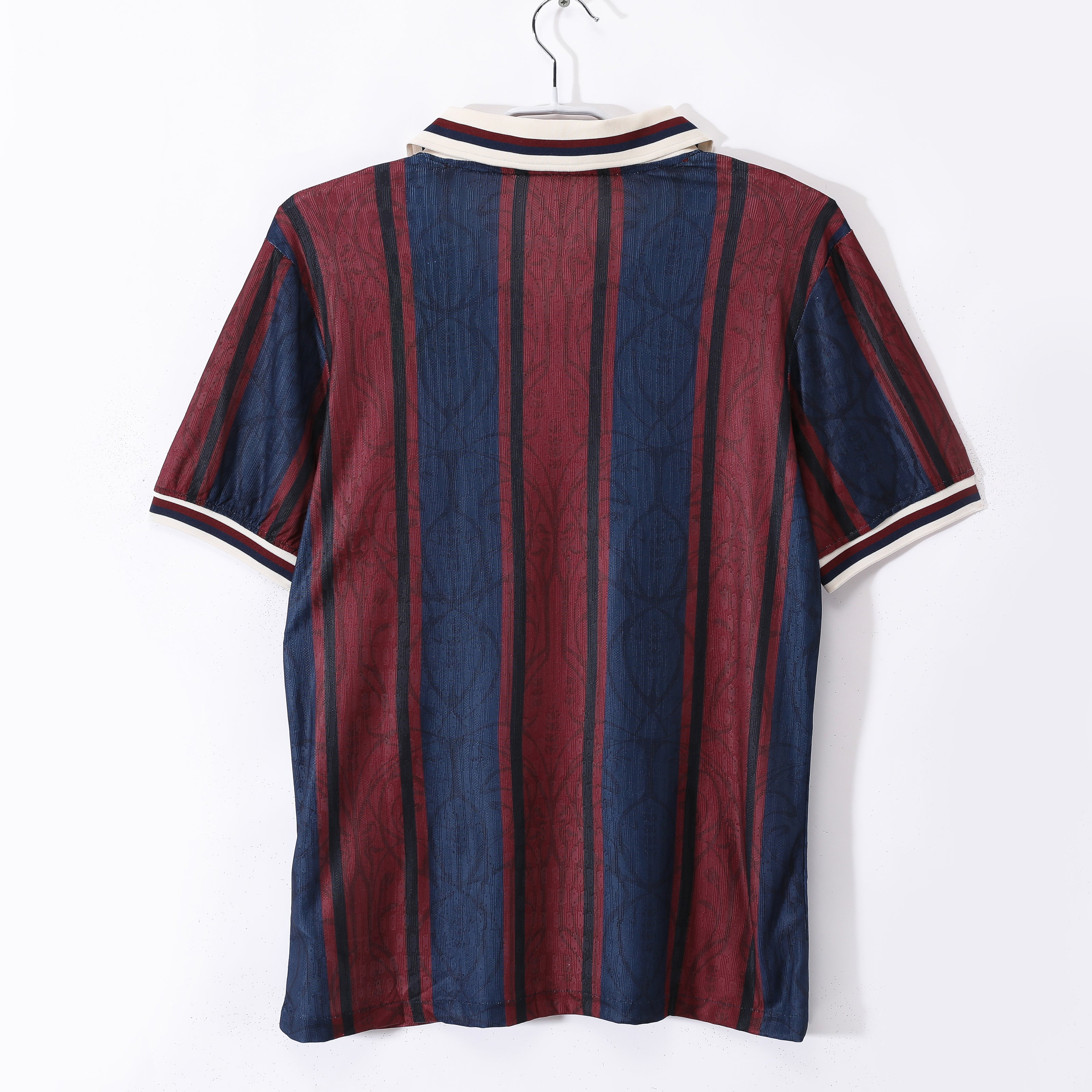 Barcelona Retro Jersey – Classic Fan Edition