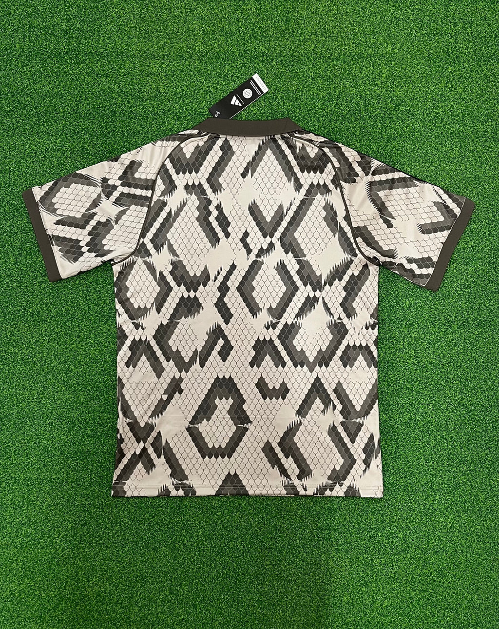 Bayern Munich Snake Pattern Jersey – Special Fan Edition