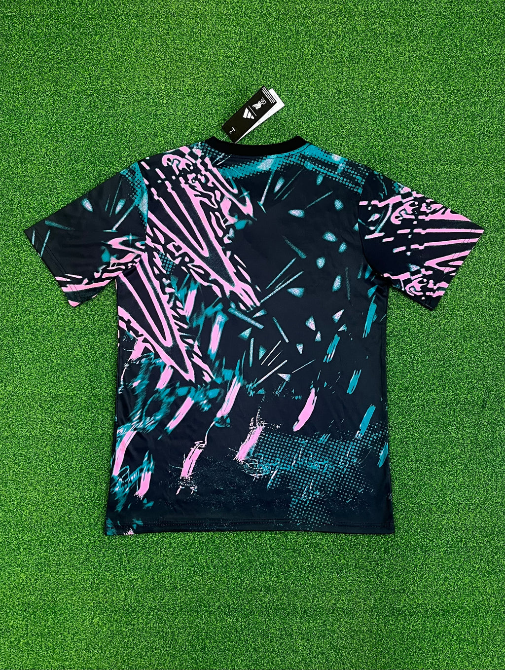Liverpool Black Jersey – Special Fan Edition
