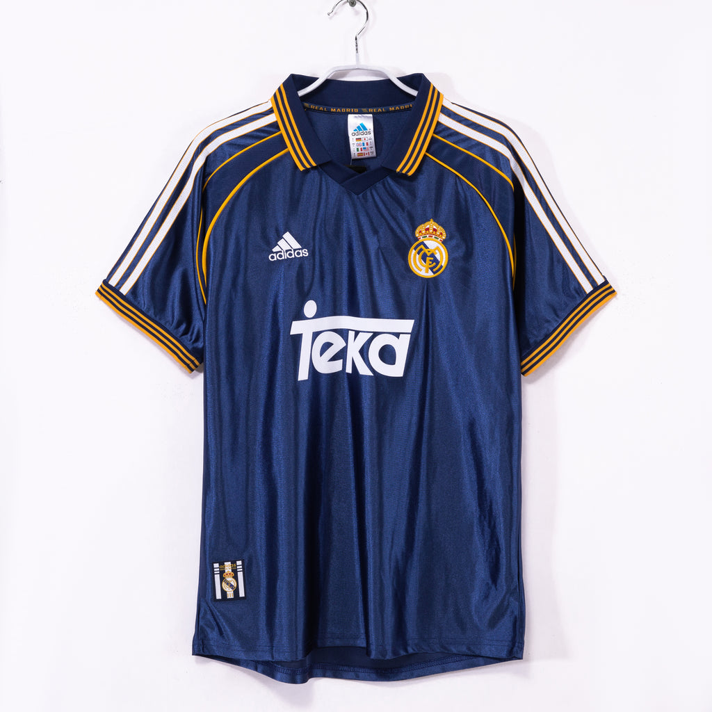 Real Madrid Retro Away Jersey – Classic Fan Edition